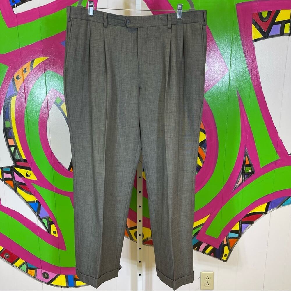 Linea Uomo, 100% Wool Trousers. Size 41 Waist. In excellent condition!